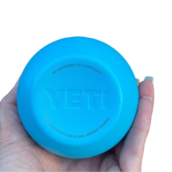 YETI Sky Blue Stainless Steel Tumbler - Picture 3 of 4